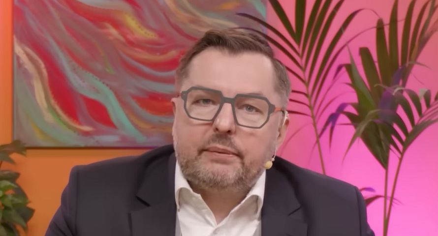 Paweł Blajer w nowym kanale na YouTube. Poprowadzi program z byłym szefem giełdy