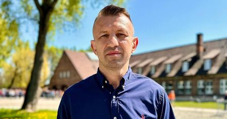 Rywal zaczepia Adamka. Ten w końcu się odniósł