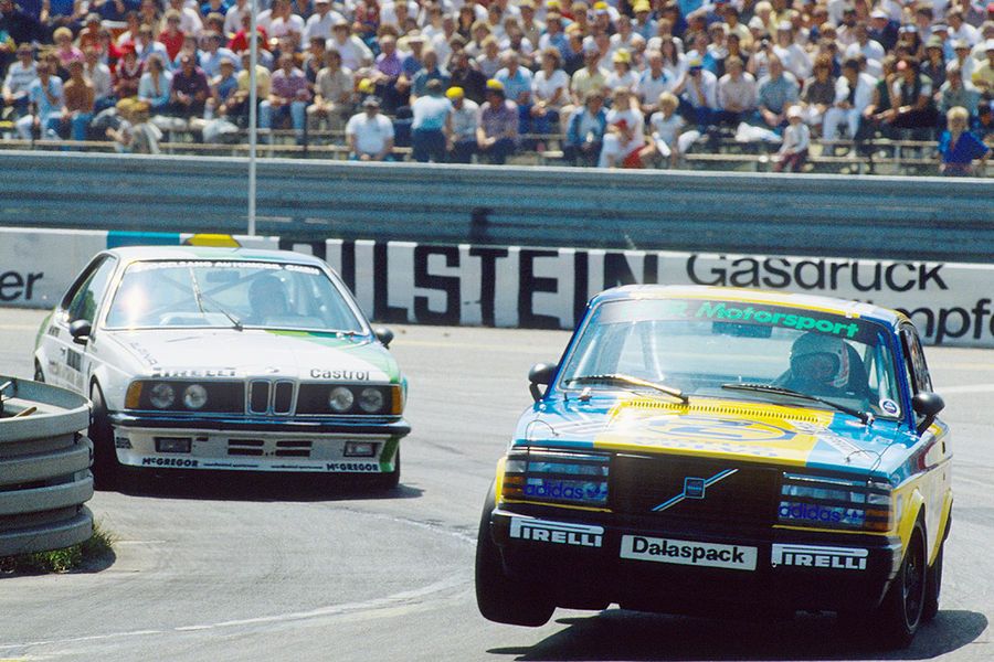 Volvo 240 turbo to jedno z nielicznych, zwycięskich aut z poza Niemiec (fot. Sportauto-online.de)