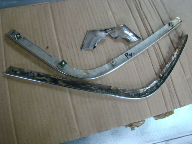Mercedes 450 SL (R107) - listwy