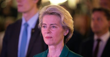 Spór w Unii opóźni wypłatę miliardów na pomoc Ukrainie. Pieniądze dotrą dopiero po Nowym Roku