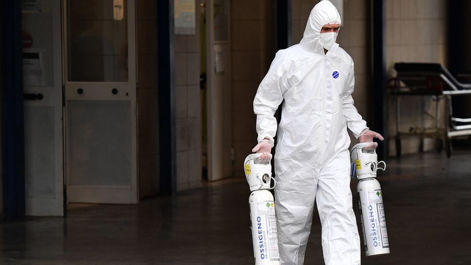Koronawirus w Polsce. Dramatyczna prognoza epidemii. W ciągu tygodnia liczba chorych może zwiększyć się o 100 tys. osób