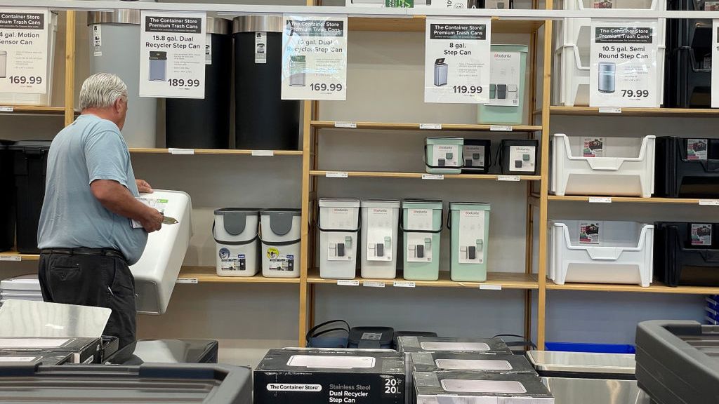 Zakupy w sklepie sieci Container Store 