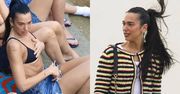 Naturalna Dua Lipa w bikini wygrzewa się na skałach w Sydney