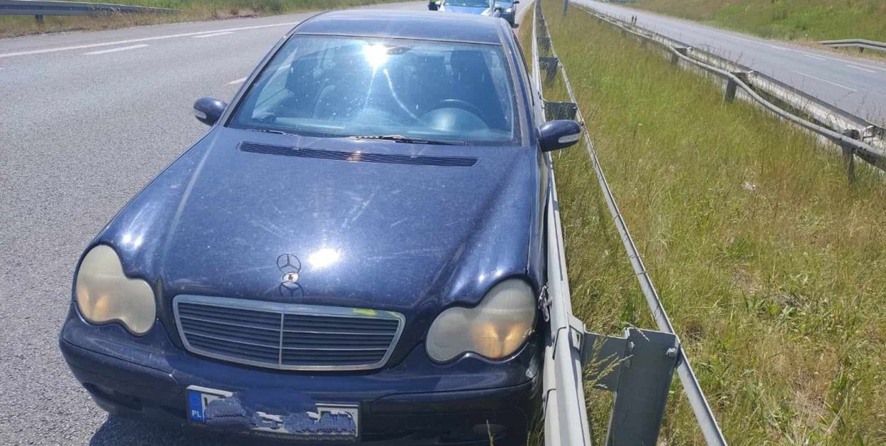 Kierowcę Merca strasznie suszyło - obywatelskie zatrzymanie na Moście Solidarności