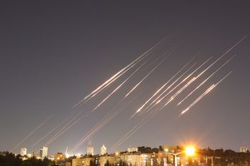 Irak apeluje do USA. Izrael narusza przestrzeń powietrzną kraju