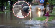 Parking zamienił się w jezioro. Gwałtowne oberwanie chmury