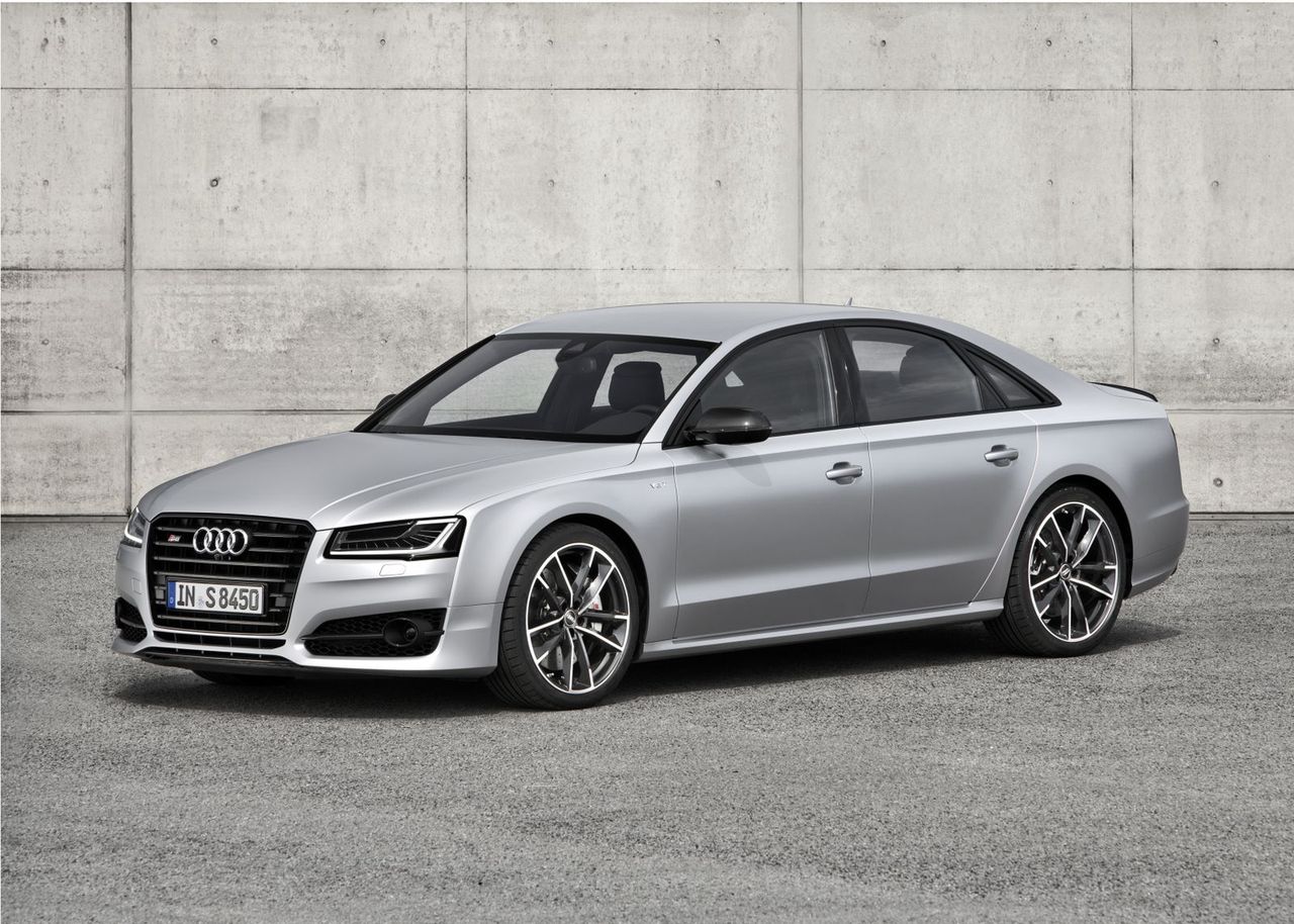 Audi S8 plus