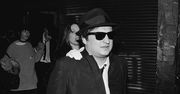 John Belushi był u szczytu sławy. Zmarł tragicznie w wieku zaledwie 33 lat