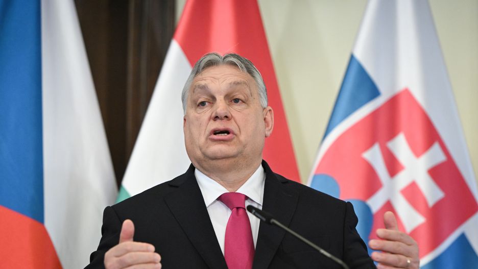 Victor Orban
Praga, Czechy, 27.02.2024. Premier W�gier Victor Orban podczas konferencji prasowej, po spotkaniu w Pradze, 27 bm. W Pradze odby� si� szczyt Grupy Wyszehradzkiej (V4). Tematami rozm�w by�y bezpiecze�stwo energetyczne, strategiczna agenda UE i zapobieganie nielegalnej migracji. (mr) PAP/Radek Pietruszka
Radek Pietruszka
dyplomacja, grupa wyszehradzka, konferencja, prasowa, premier, premierzy, szczyt, V4, wizyta, zagraniczna