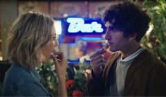 "Moc orzeźwienia" w reklamie Halls (wideo)