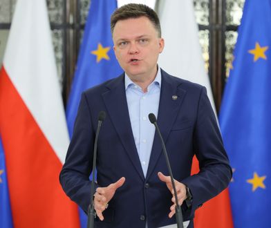 Hołownia pogania rząd. "Apeluję z całego serca"