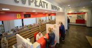 Poczta Polska zawiesiła nadawanie przekazów pieniężnych do Rosji