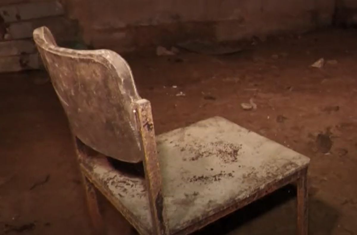 Pokazali salę tortur w Buczy. Rosjanie zabili tam 426 osób