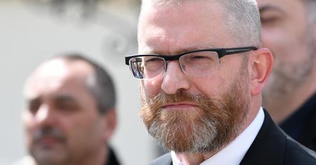 Debata przed wyborami w Rzeszowie. Grzegorz Braun wykluczony. Zaatakował LGBT