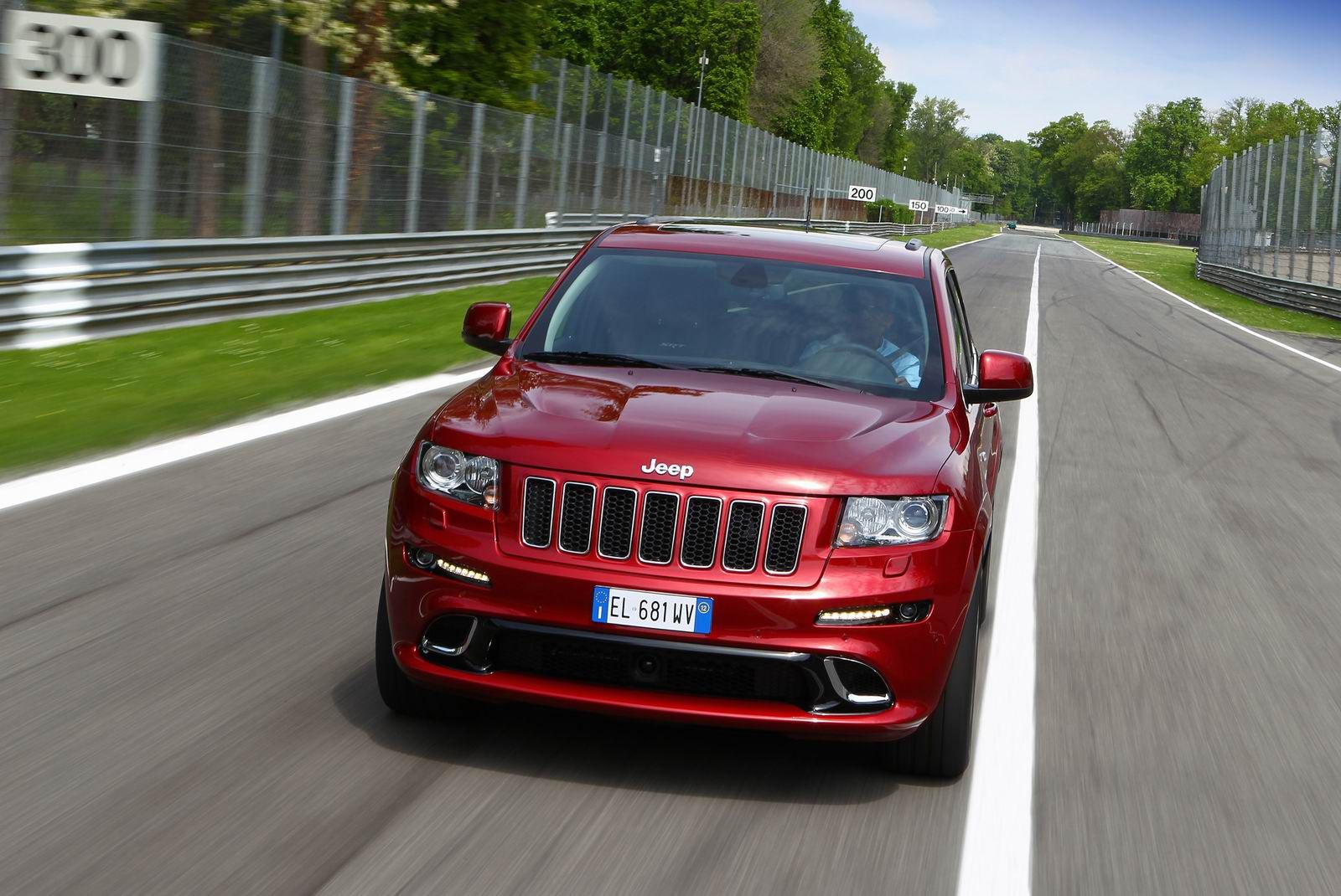 Jeep Grand Cherokee SRT