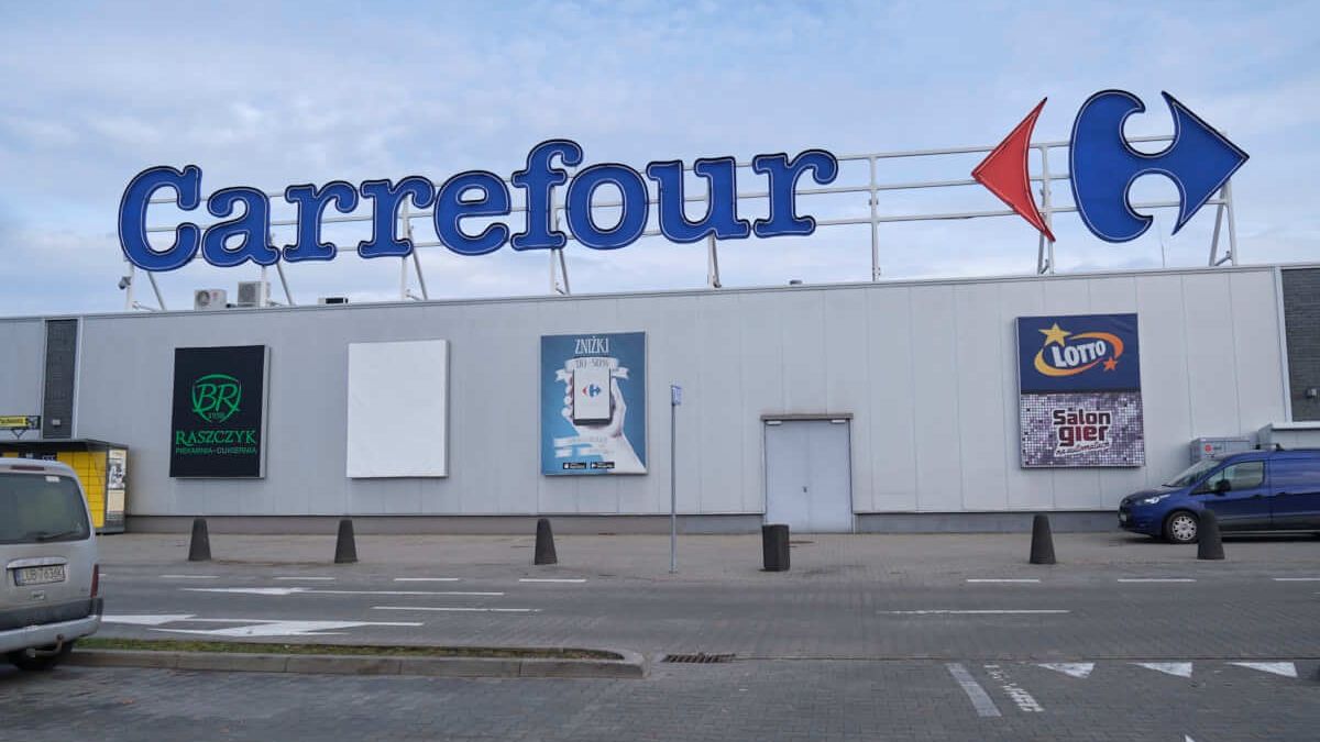 Carrefour przy al. Witosa w Lublinie