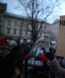 Skrzyknęła znajomych na protest przeciwko "lex TVN". Ma stanąć przed sądem