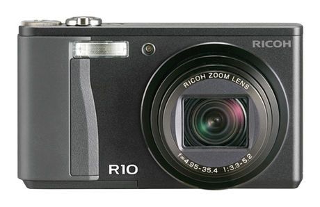 Ricoh R10 - solidny i szerokokątny kompakt 1
