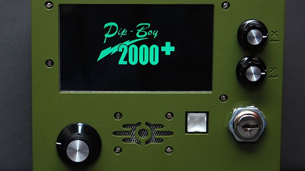 Prototyp PIP-Boy z Fallouta - w sam raz na zbliżający się koniec świata 1