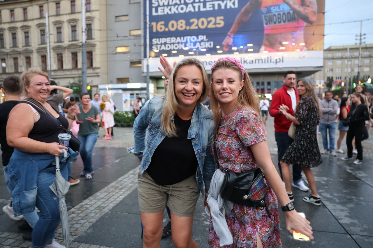 Roztańczone Katowice! Latino opanowało rynek - zobaczcie ZDJĘCIA. Mieszkańcy tańczyli do gorących rytmów. Tak się bawiliście...
