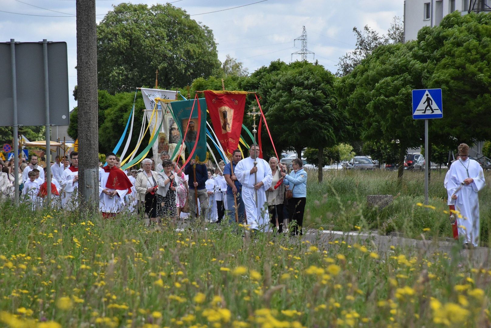 Boże Ciało w Malborku. Procesja w parafii św. Urszuli Ledóchowskiej