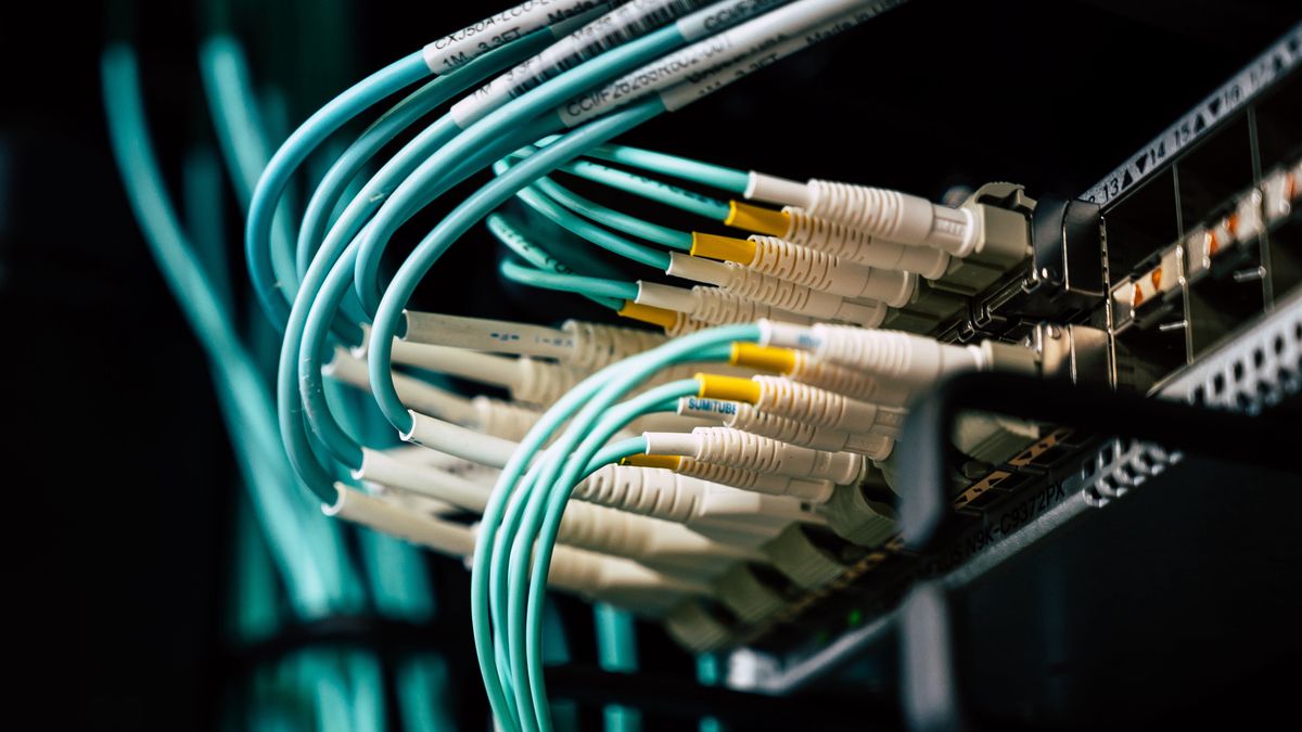 Przełącznik światłowodowy