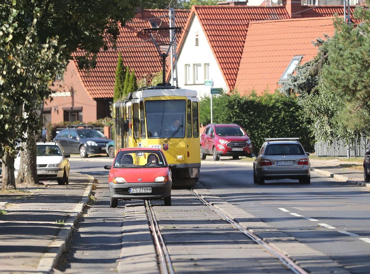 Gumieńce: Nowy buspas. Komunikacja miejska ma przestać stać w korkach
