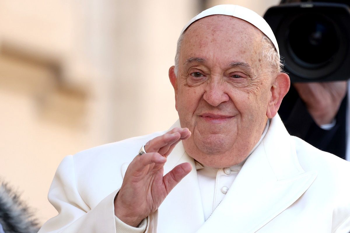 Pope Francis faces health crisis: Abdication rumors swirl