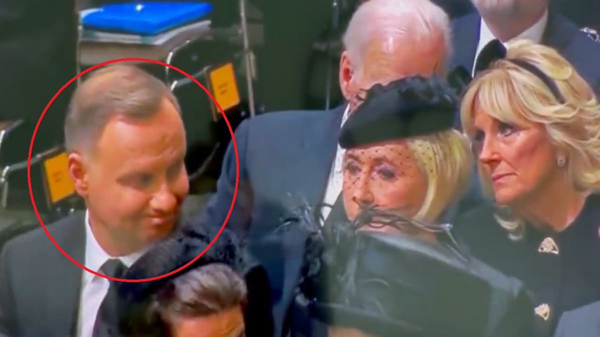 Andrzej Duda w ogniu krytyki po pogrzebie Elżbiety II. Ekspert ocenił jego zachowanie