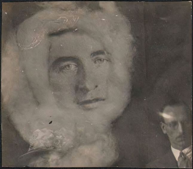 Fotografia spirytystyczna, ok. roku 1930