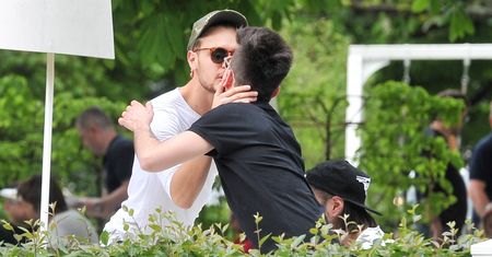 Michał Kwiatkowski CAŁUJE SIĘ z narzeczonym w restauracji (ZDJĘCIA)