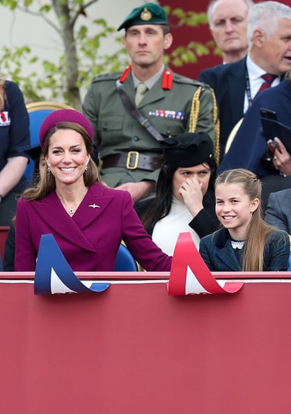 Rodzina królewska podczas 80. rocznicy Dnia Zwycięstwa w Europie