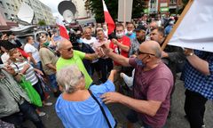 Wybory 2020. Incydent na wiecu Andrzeja Dudy, interweniowała policja. "Wolna Polska, nie PiS-owska"