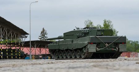 Sąsiedzi Polski się dogadali. W tle umowa na czołgi Leopard 2A4