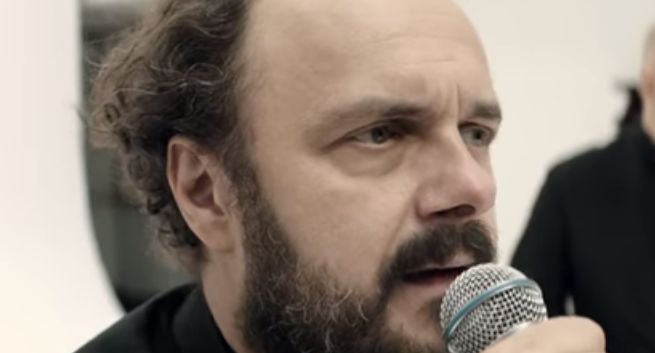 Arkadiusz Jakubik: wykluczenie Dr Misio z festiwalu w Opolu to cenzura, teledysk do „Pisma” jest misyjny