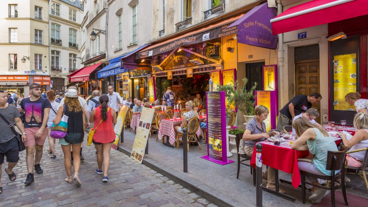 Paryscy przedsiębiorcy obniżyli ceny mimo trwających igrzysk: zdj. archiwalne