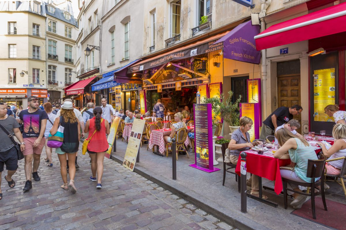 Parisian entrepreneurs lowered prices despite the ongoing games: archival photo