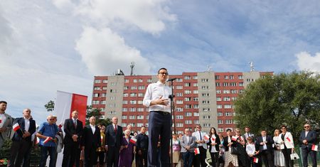 Siedem punktów w programie dla wielkiej płyty. Premier powiedział, ile będzie kosztować