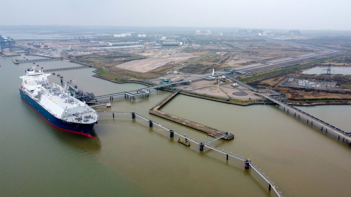 Koszt wyczarterowania tankowca LNG to ponad 100 tys. euro dziennie 