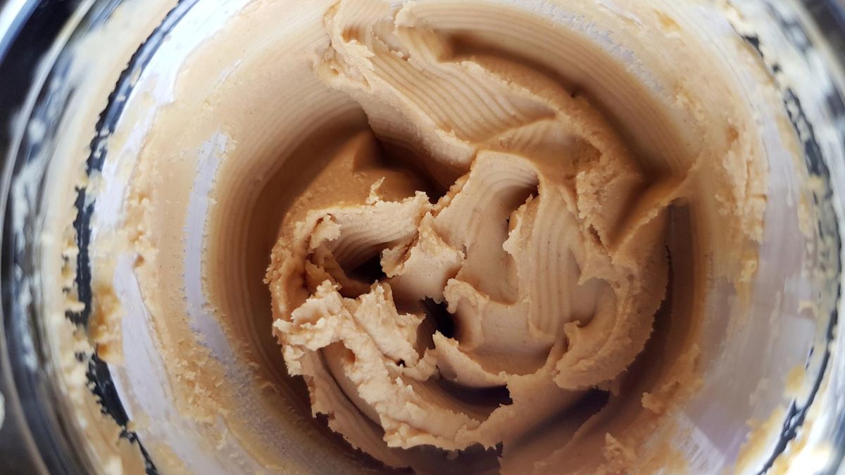 Masło orzechowe może pomóc w zasypianiu i utrzymaniu głębokiego snu przez całą noc