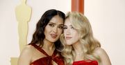 Córka Salmy Hayek na szampańskim dywanie. Błyszczała obok słynnej mamy