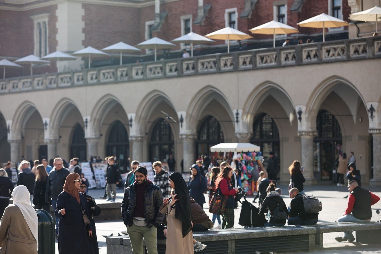 Kraków w 2024 roku odwiedziło prawie 15 mln turystów. Ile miliardów u nas wydali?