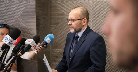 Zaskakująca decyzja. Zaufany prokurator Ziobry może wrócić do pracy