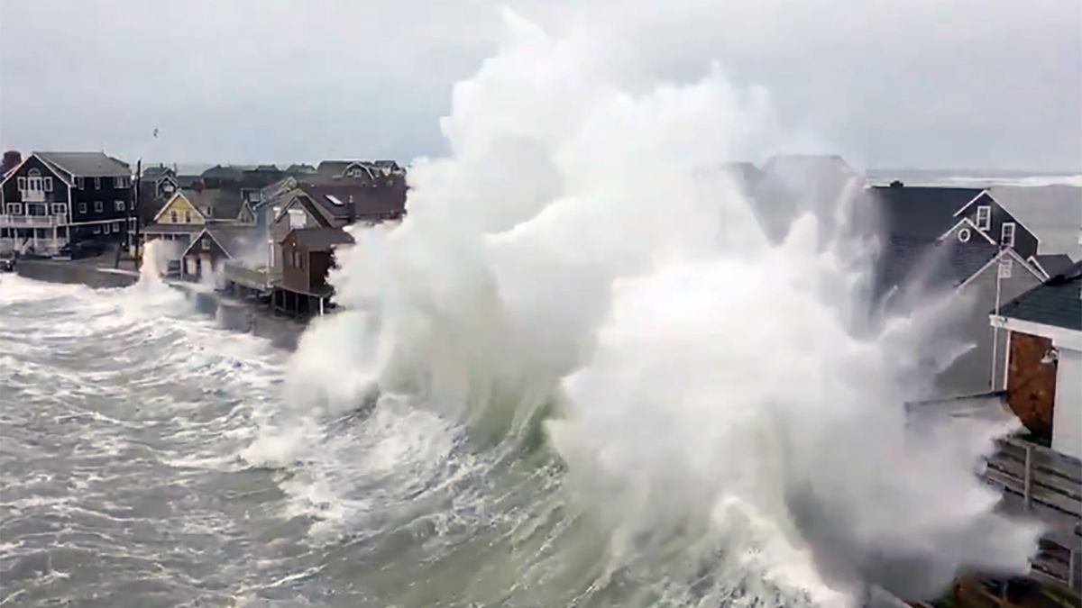 Massachusetts nawiedził potężny huragan