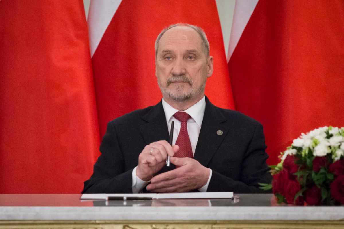 Antoni Macierewicz ostro o Tusku i Hołowni. "Trudno się z tym nie zgodzić"