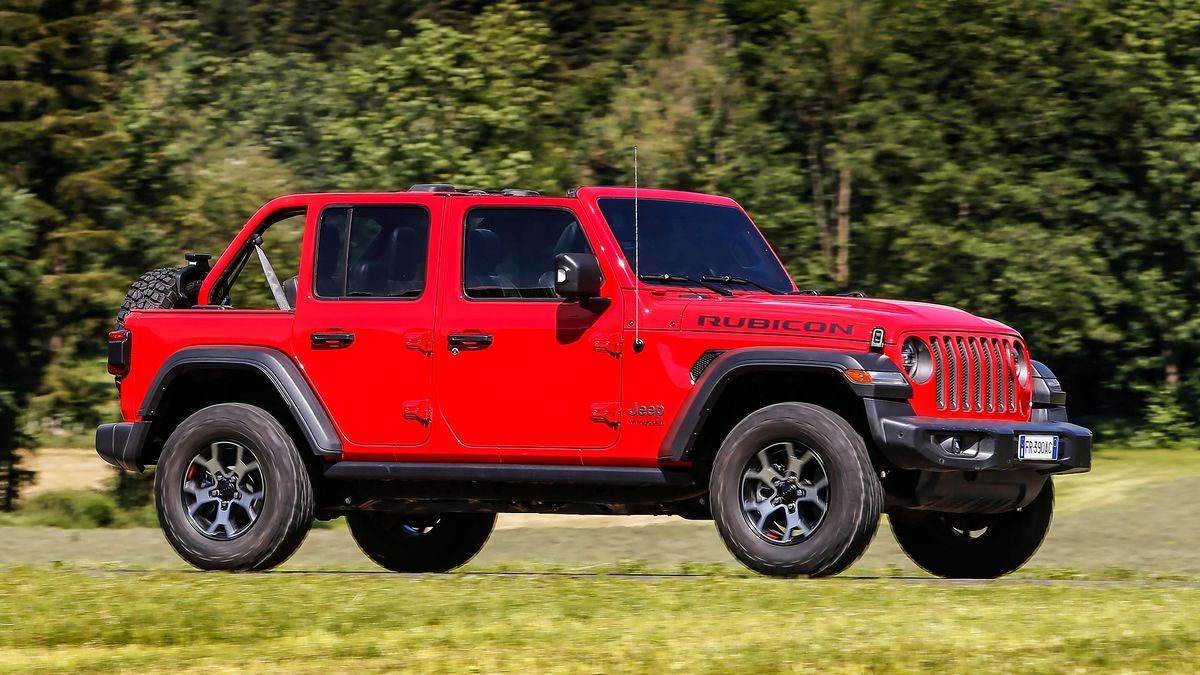 Nowy Jeep Wrangler tani nie jest, ale to inna klasa auta pod względem techniki i wyposażenia od poprzednika