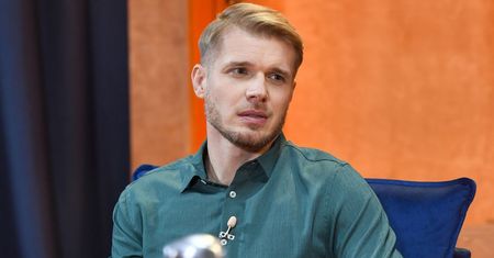 Tomasz Ciachorowski pokazał zdjęcie bez koszulki. Kiedyś uważał je za zbyt odważne