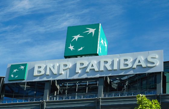 BNP Paribas wprowadził w swoich oddziałach język migowy