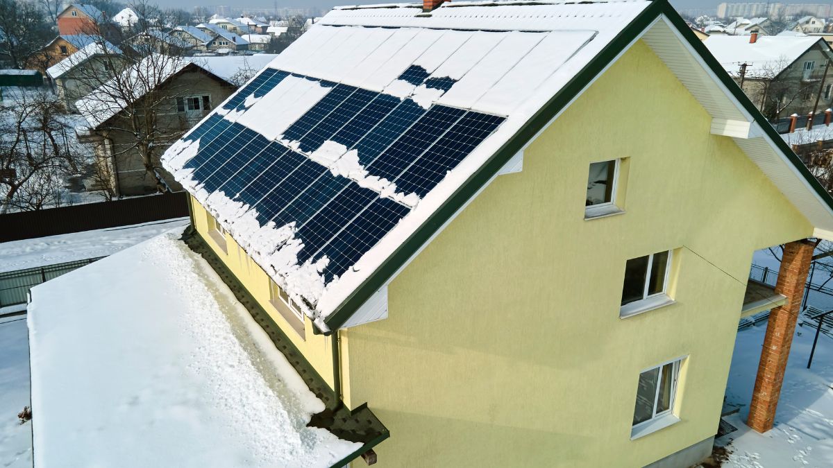 Trzeba odśnieżać panele fotowoltaiczne?